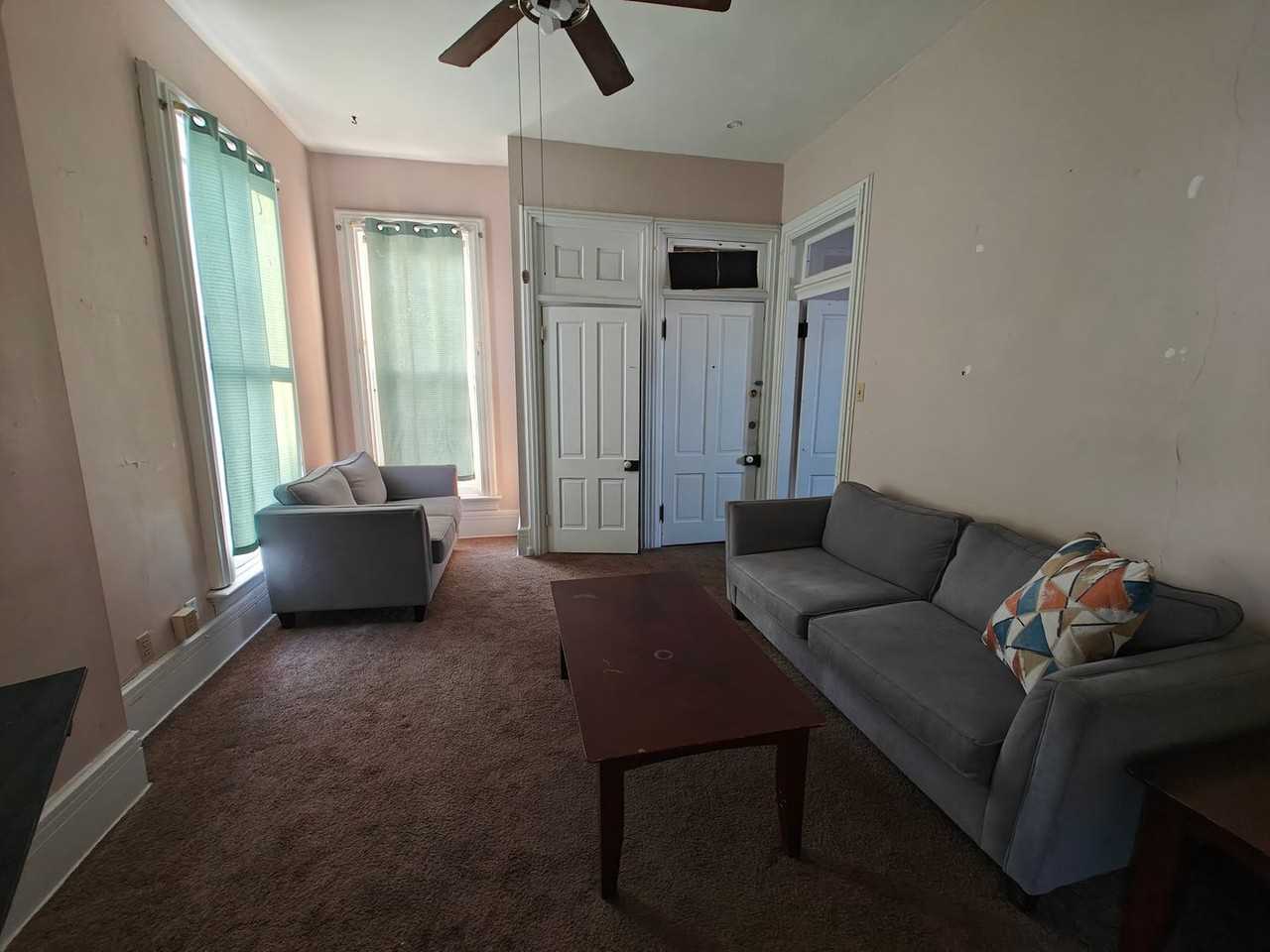 28 W Franklin St - Photo 5 of 11