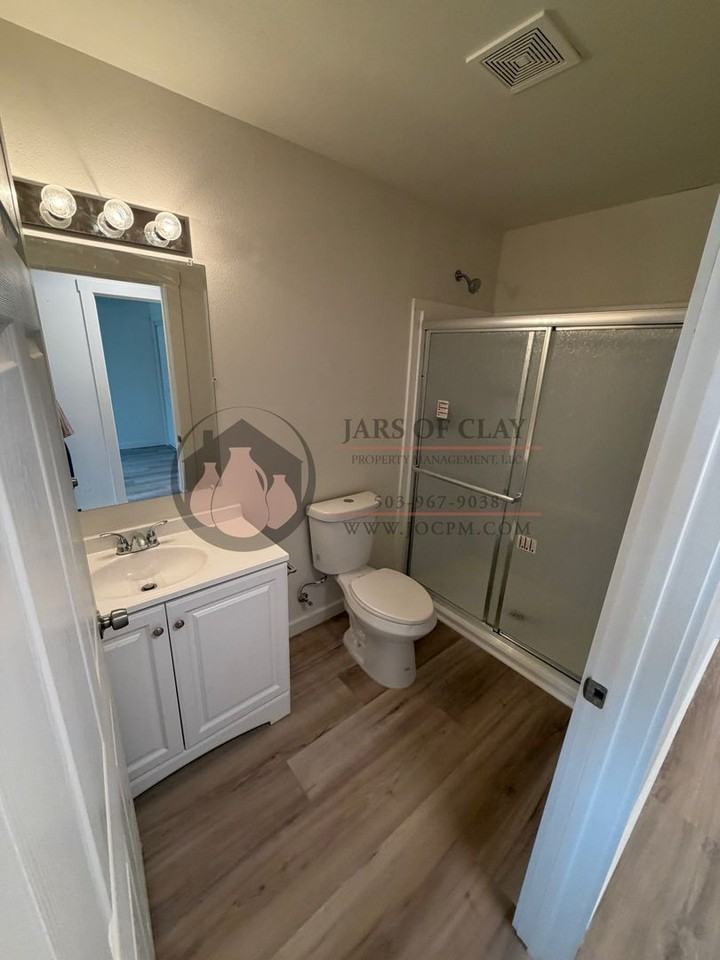 4393 Dover Ave Ne - Photo 2 of 8