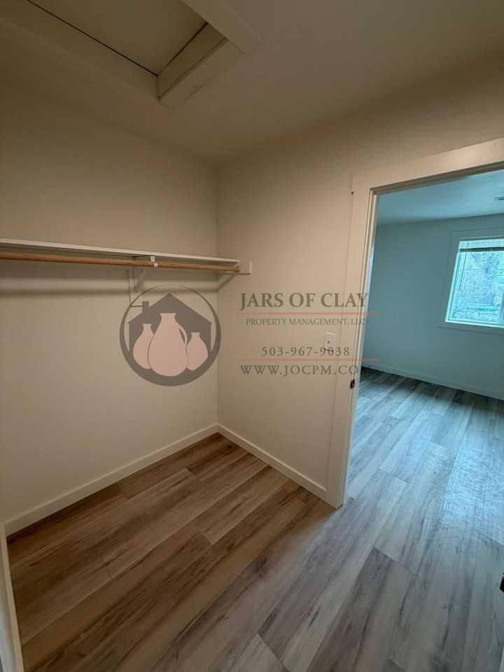 4393 Dover Ave Ne - Photo 7 of 8