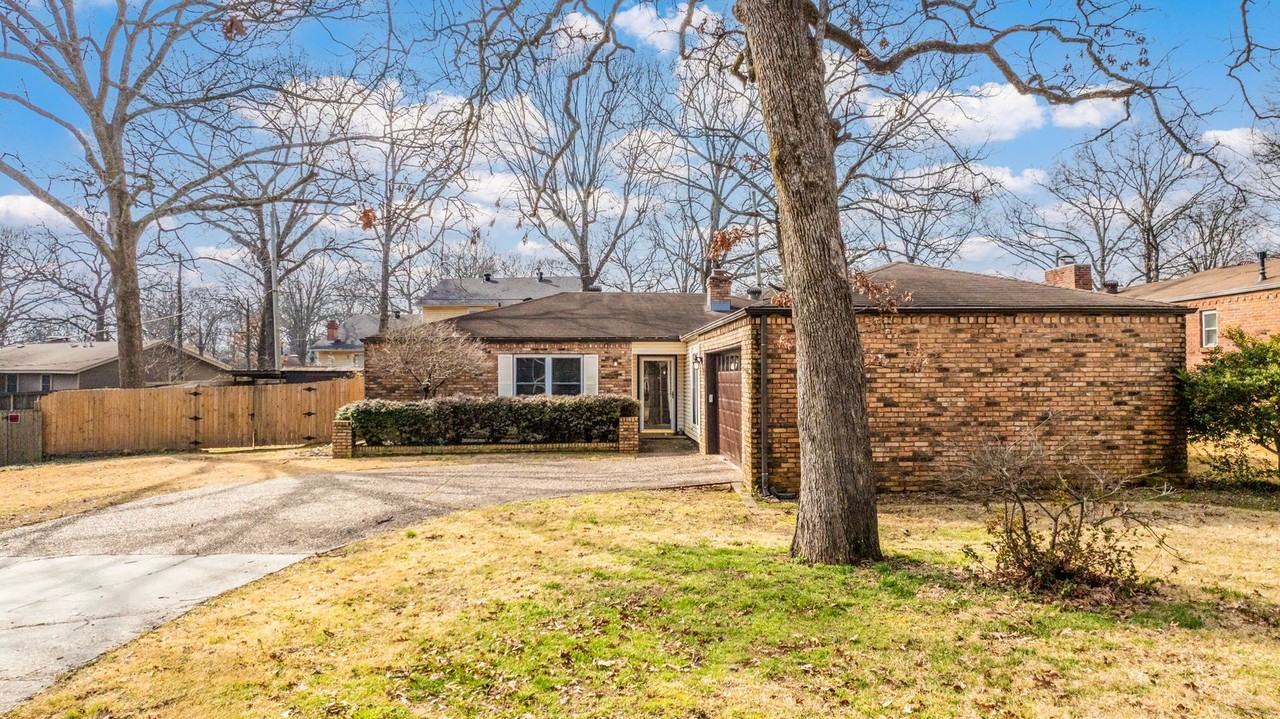 1708 War Eagle Dr - Photo 2 of 35