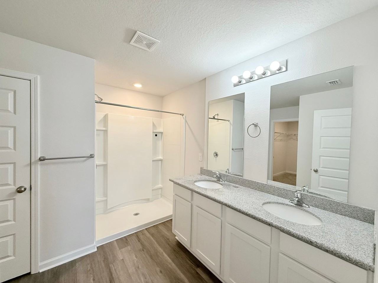 8669 Pathstone Blvd - Photo 7 of 16