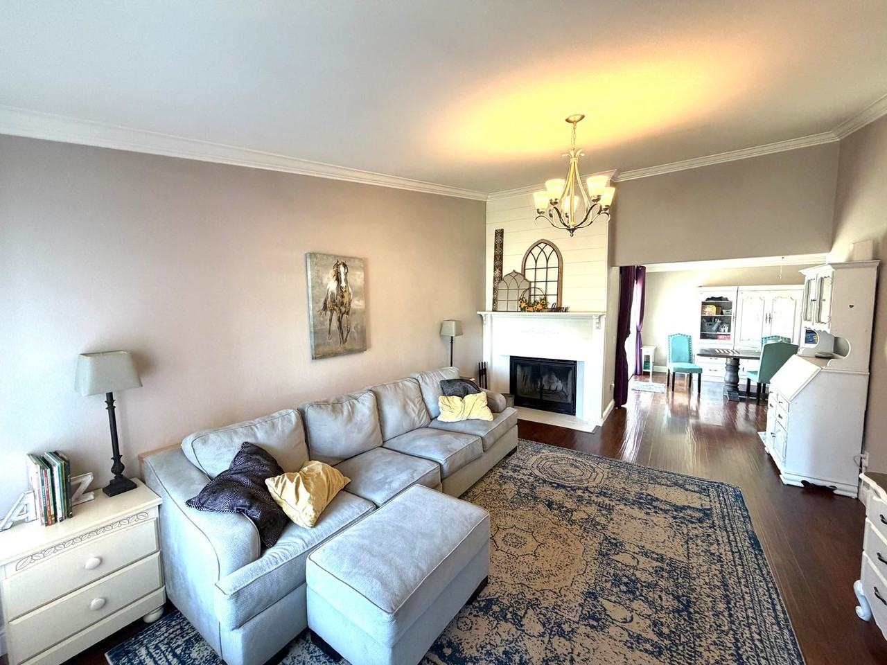 9756 Greensboro Cir - Photo 4 of 50