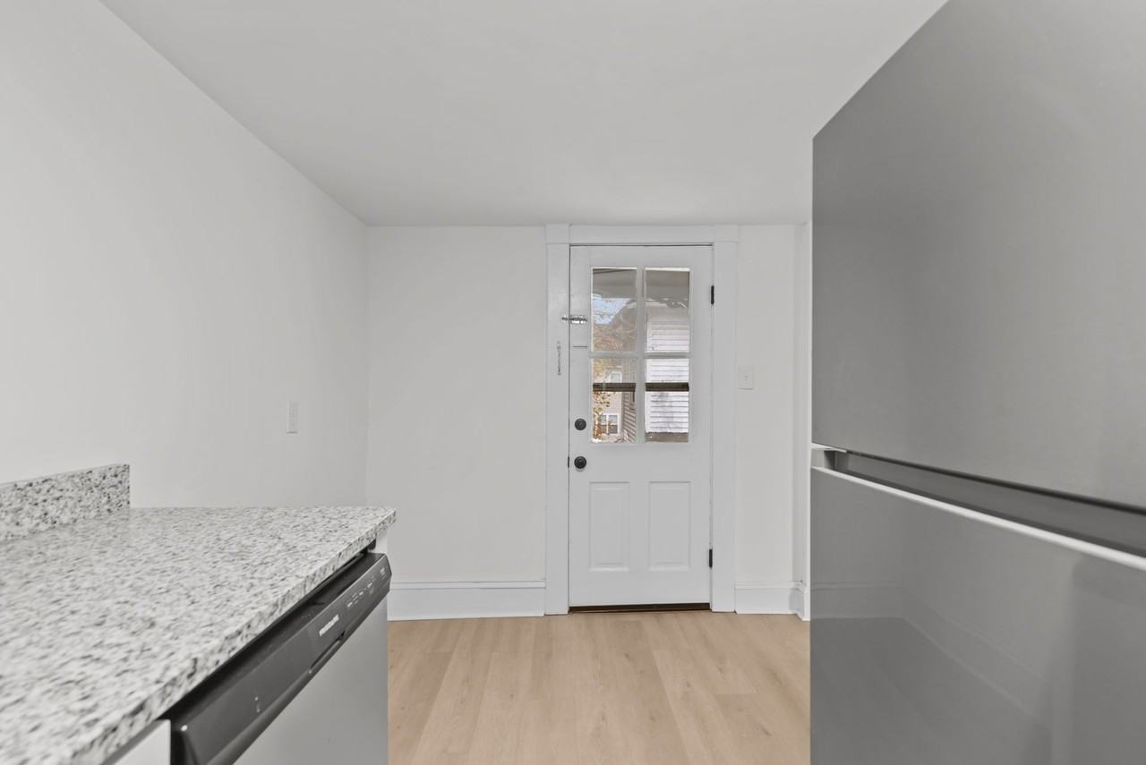 255 maryland ave - Photo 6 of 31