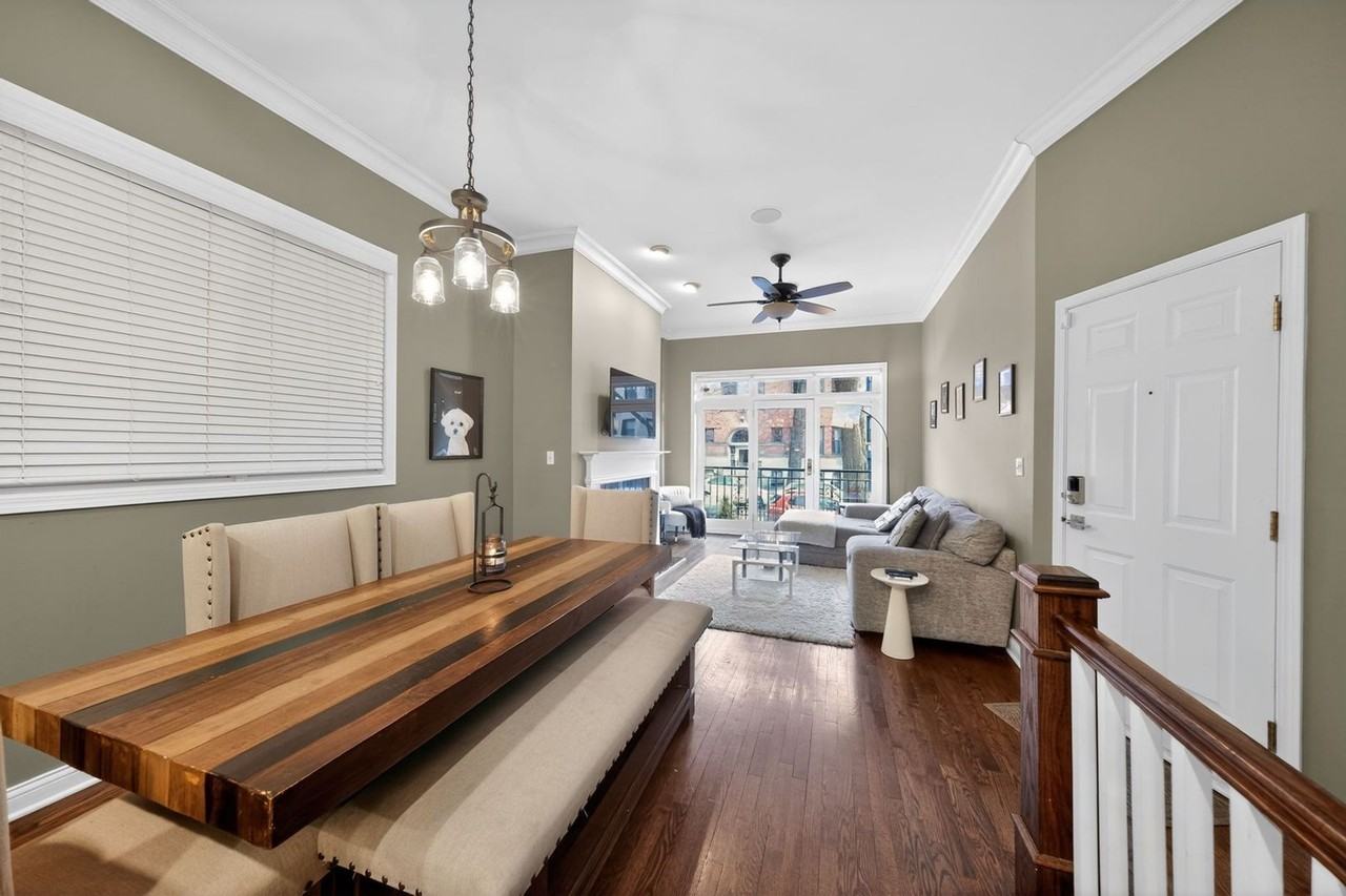 724 W Briar Pl - Photo 7 of 24