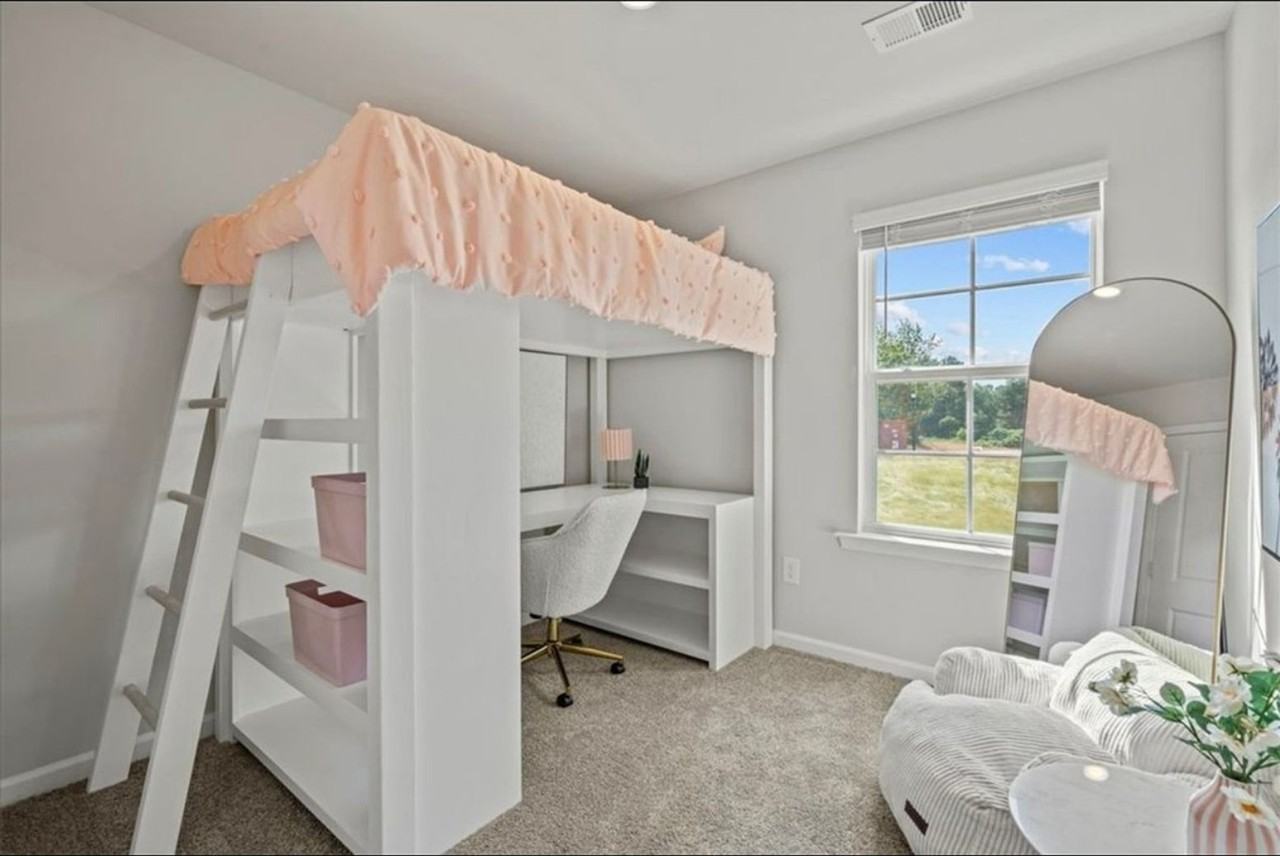 109 Lowland Dr - Photo 4 of 15