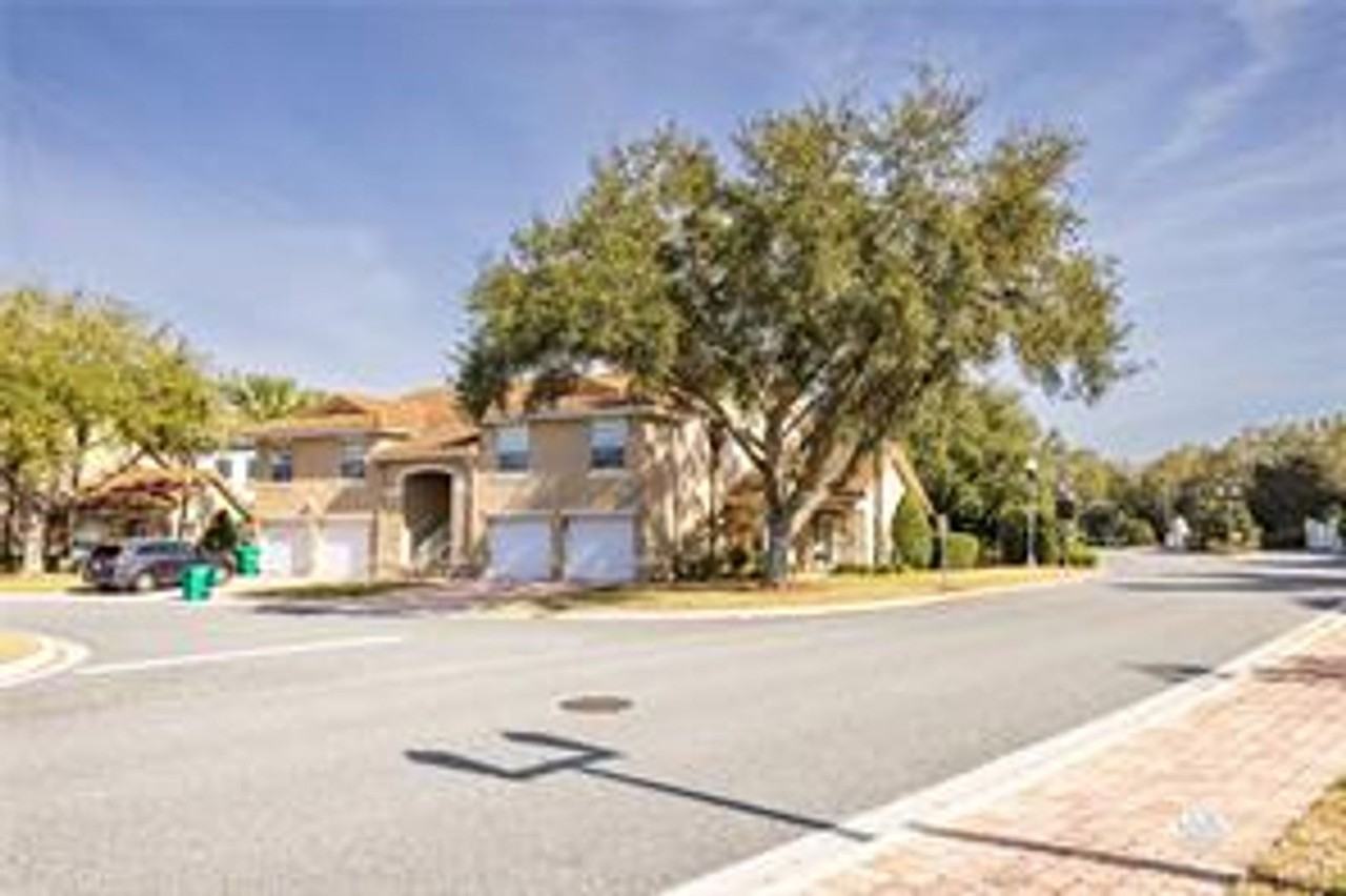 5308 Bowline Ct - Photo 2 of 30