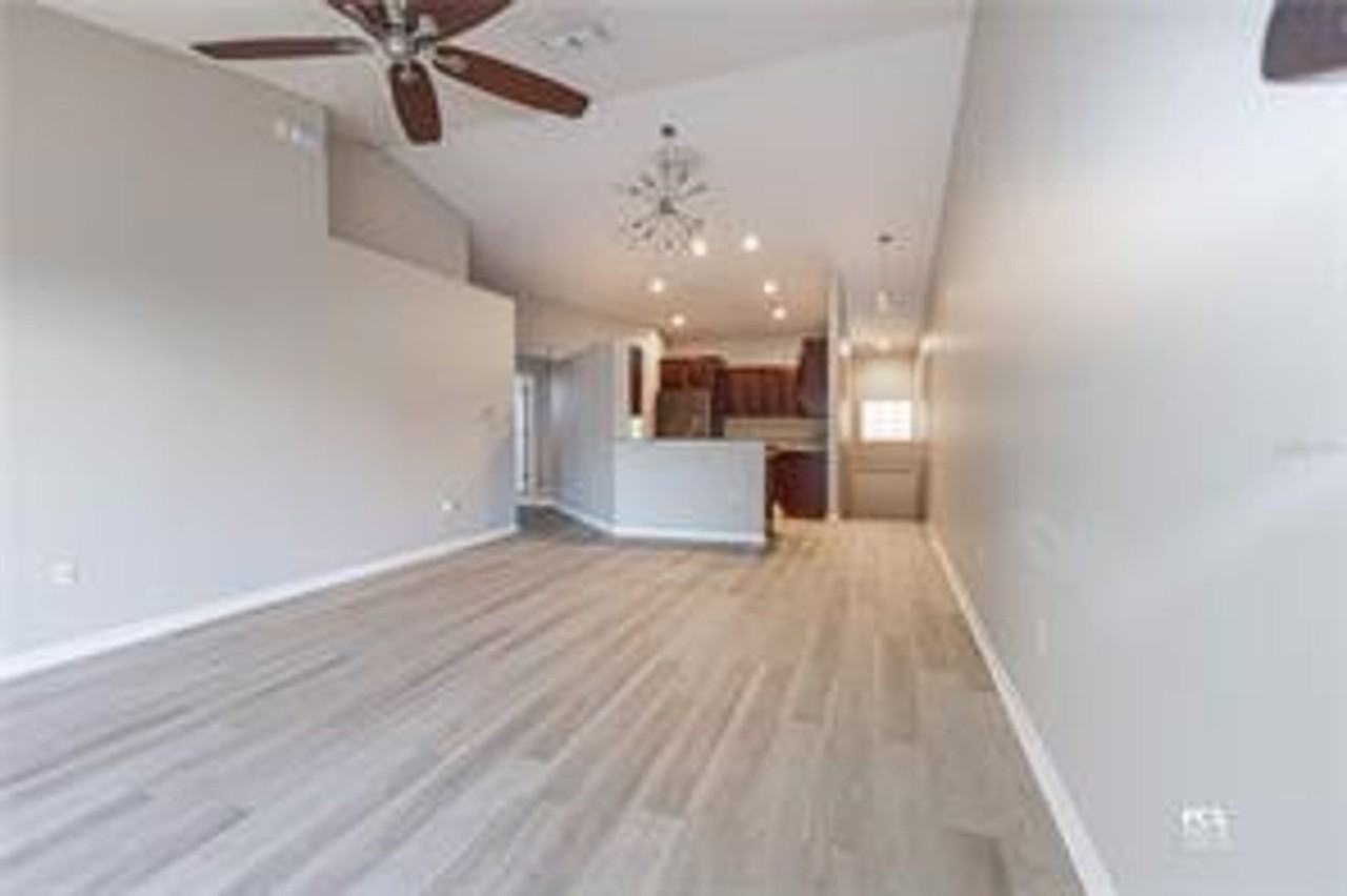 5308 Bowline Ct - Photo 4 of 30