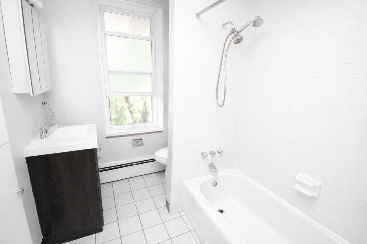 341 SOUTH HIGHLAND AVENUEAPT 26 #26 - Photo 5 of 7