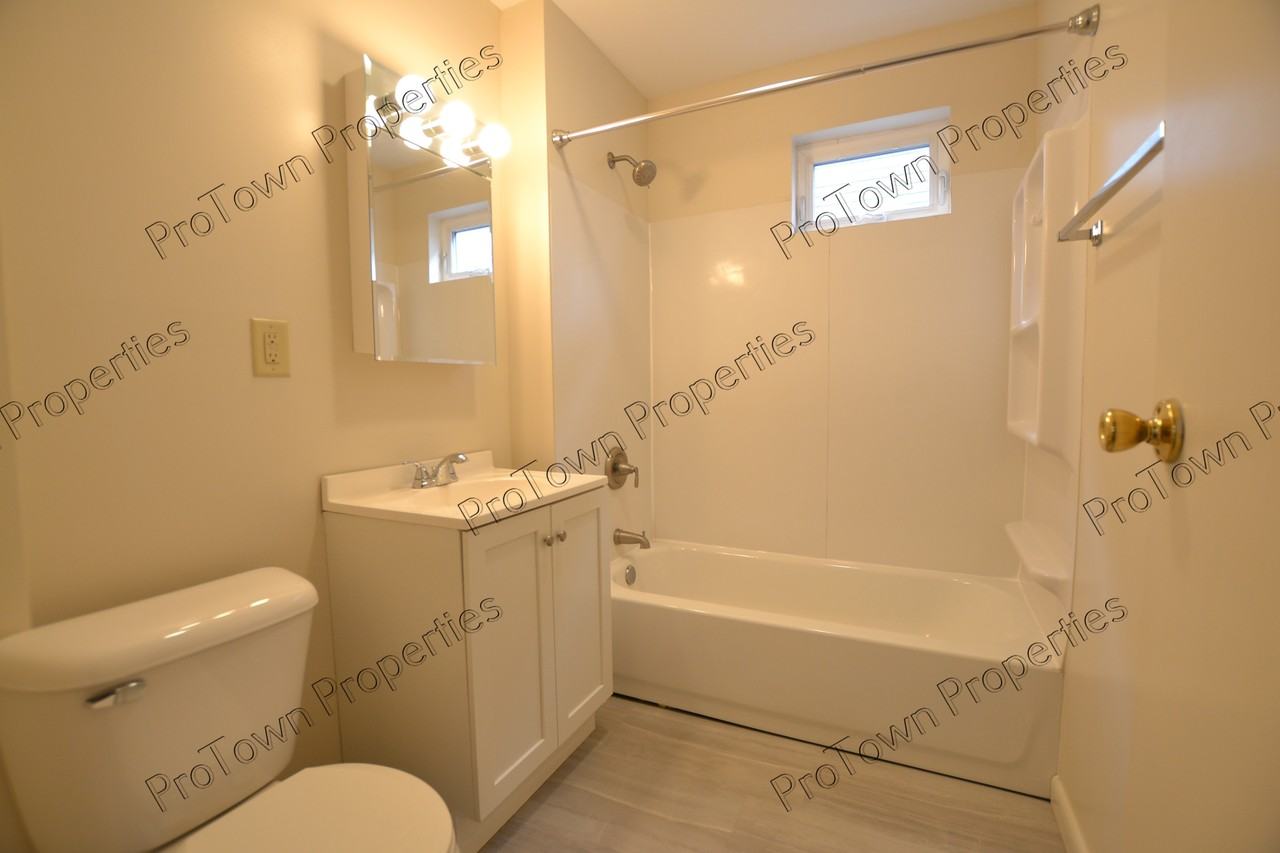 119 Arizona Avenue #1 - Photo 7 of 8