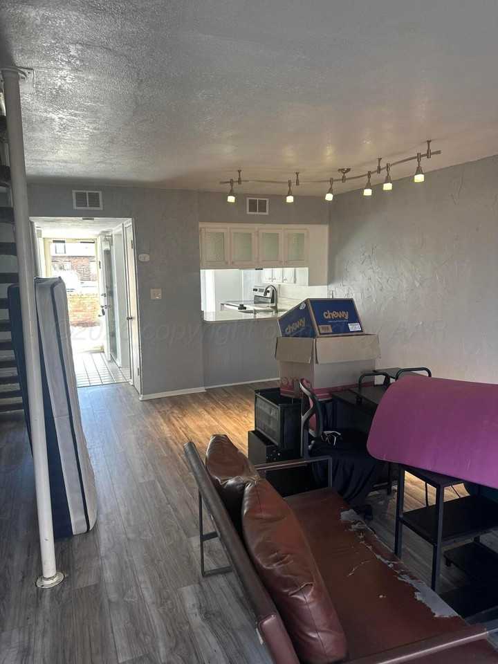 3202 Villa Pl - Photo 7 of 12