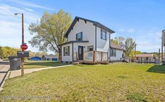 featured image of 949 Breeze St