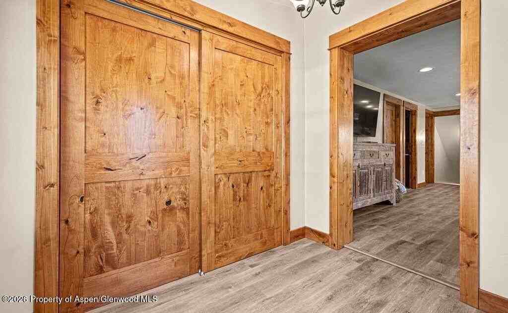 949 Breeze St - Photo 7 of 46