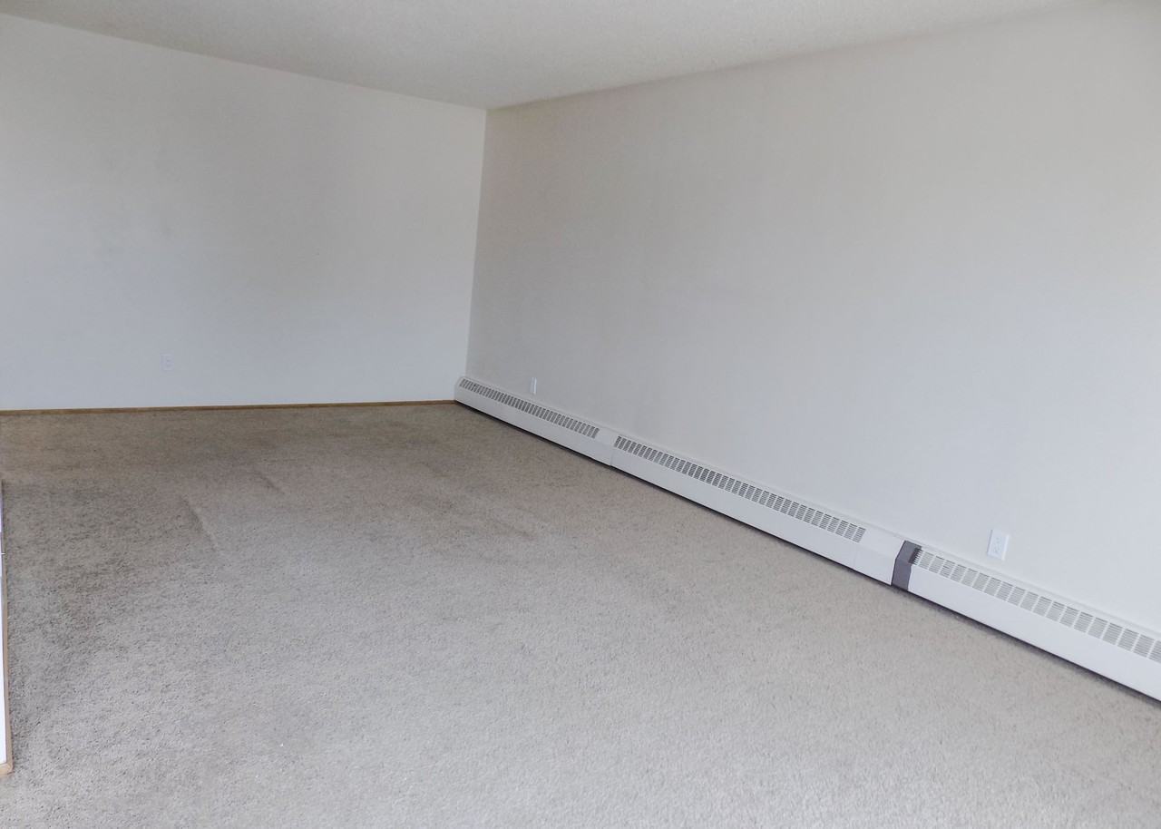 8111 96 StreetBlock C - 312 #312 - Photo 3 of 14