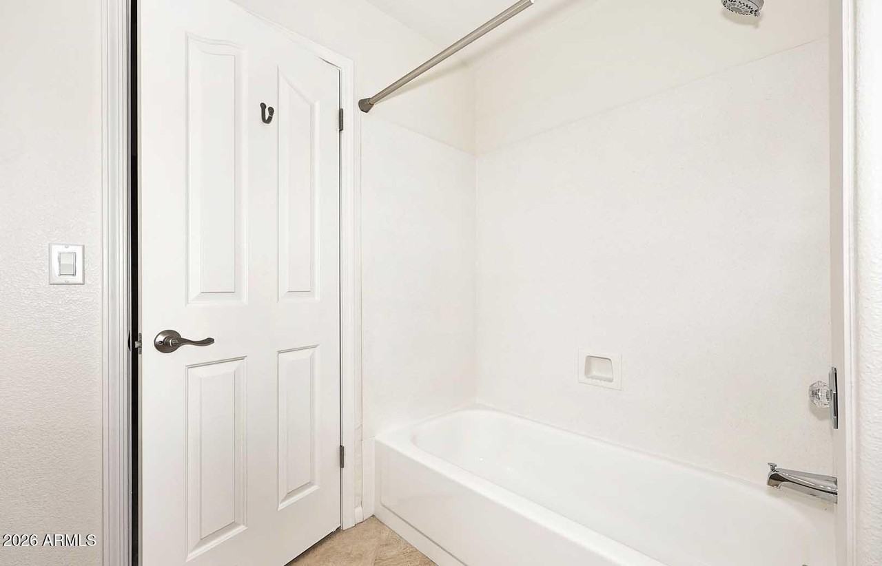 19187 N 94th Pl - Photo 3 of 50