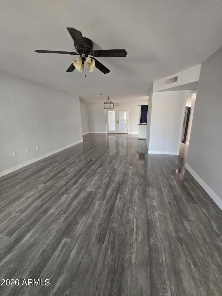 10049 W Oakmont Dr - Photo 5 of 12