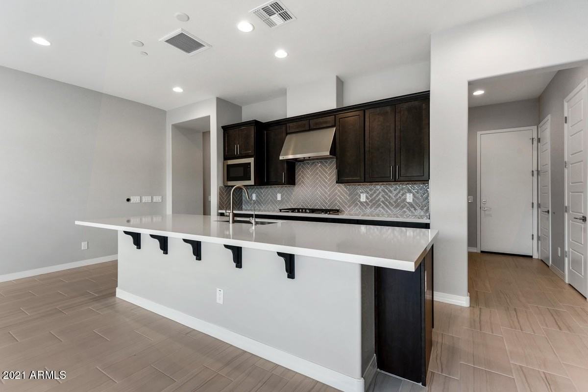 7440 E Via De Luna Dr - Photo 5 of 40