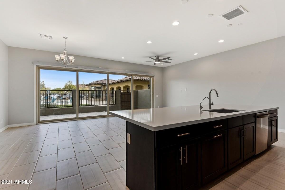 7440 E Via De Luna Dr - Photo 6 of 40