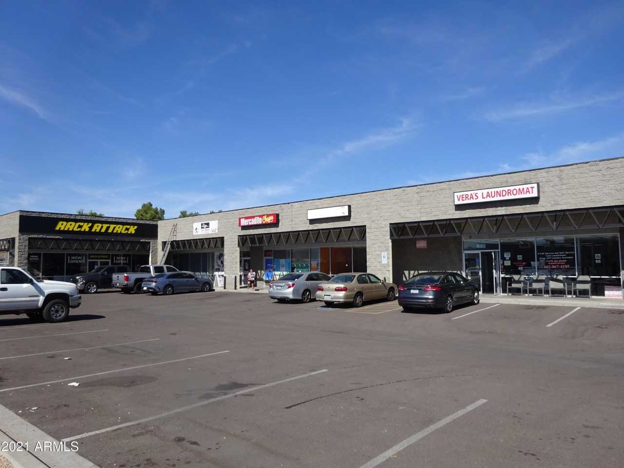 15420 N 32nd St - Photo 3 of 14