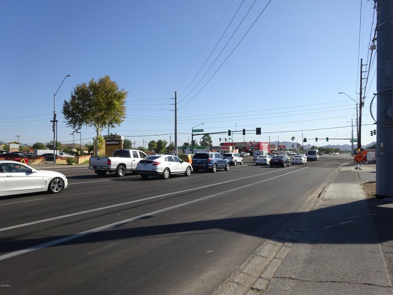 15420 N 32nd St - Photo 6 of 14