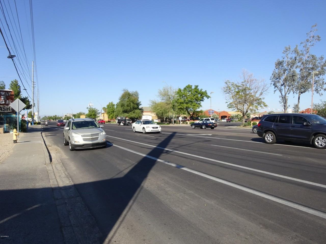 15420 N 32nd St - Photo 7 of 14