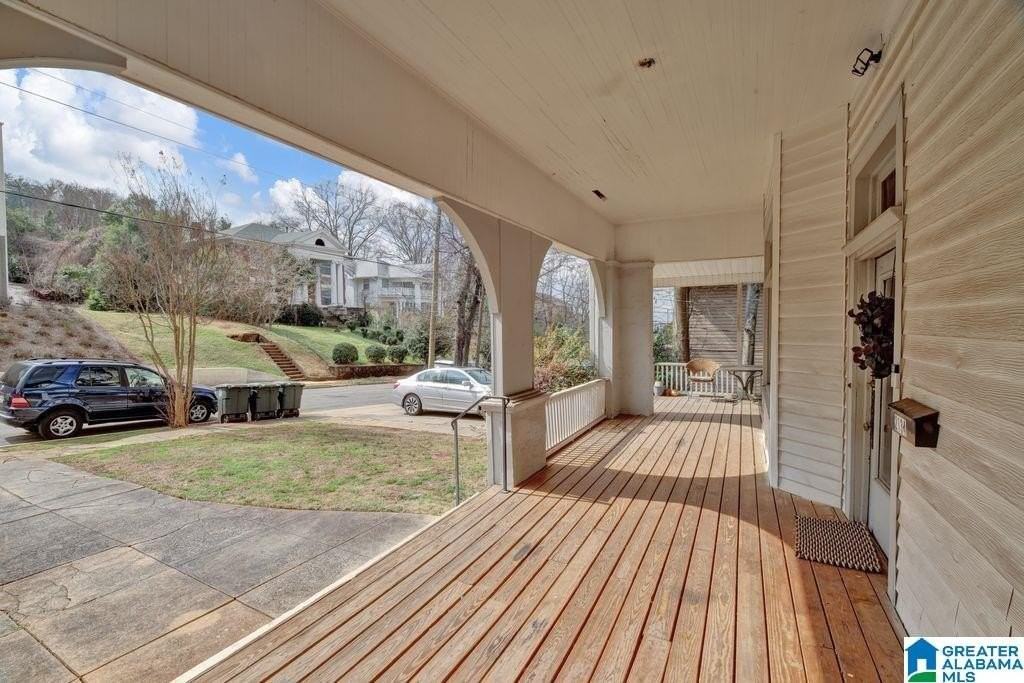 2134 16th Ave S #C - Photo 4 of 27