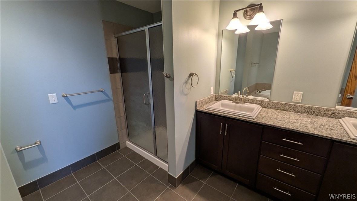 149 Swan St Unit 404 - Photo 4 of 17