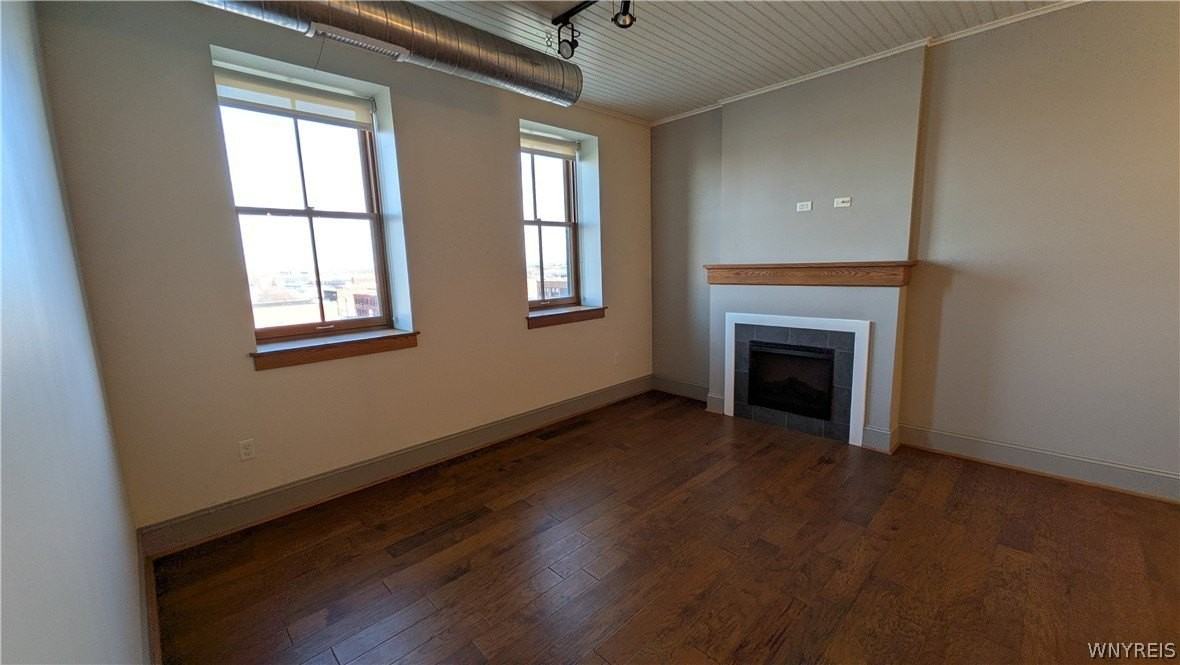 149 Swan St Unit 404 - Photo 7 of 17