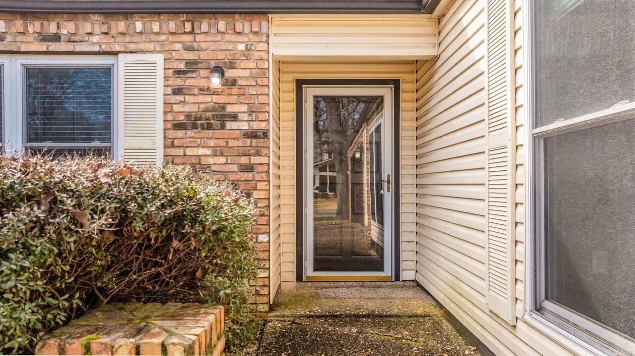 1708 War Eagle Dr - Photo 3 of 35