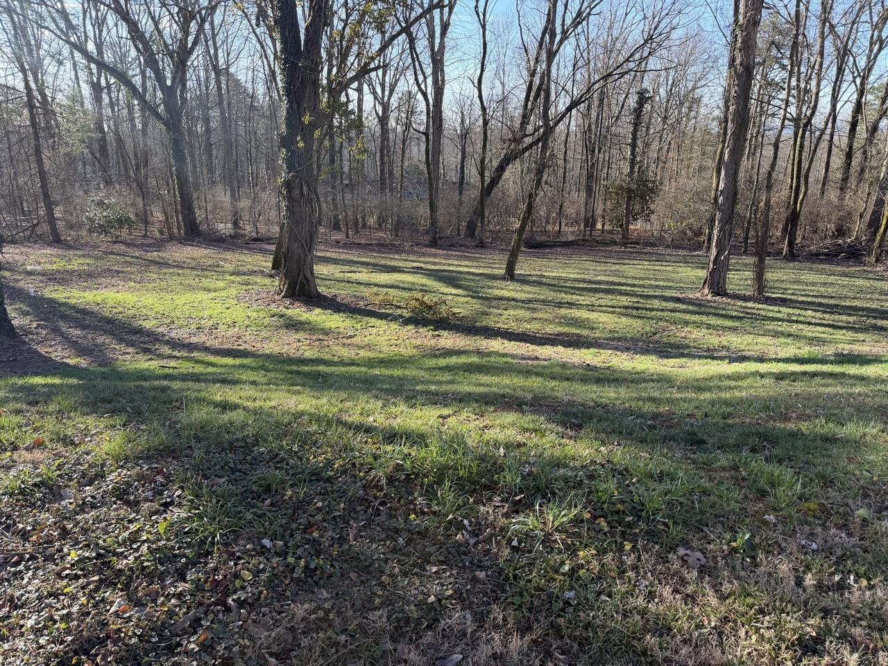 948 James Blvd - Photo 2 of 14