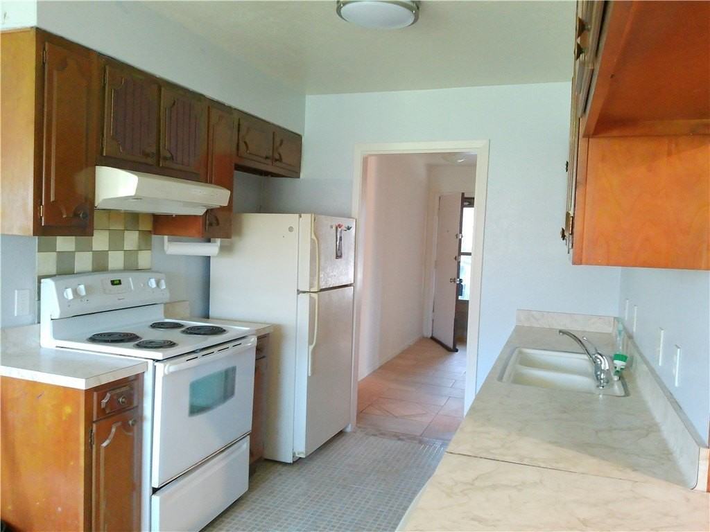 1314 E Cherrystone Dr - Photo 4 of 16