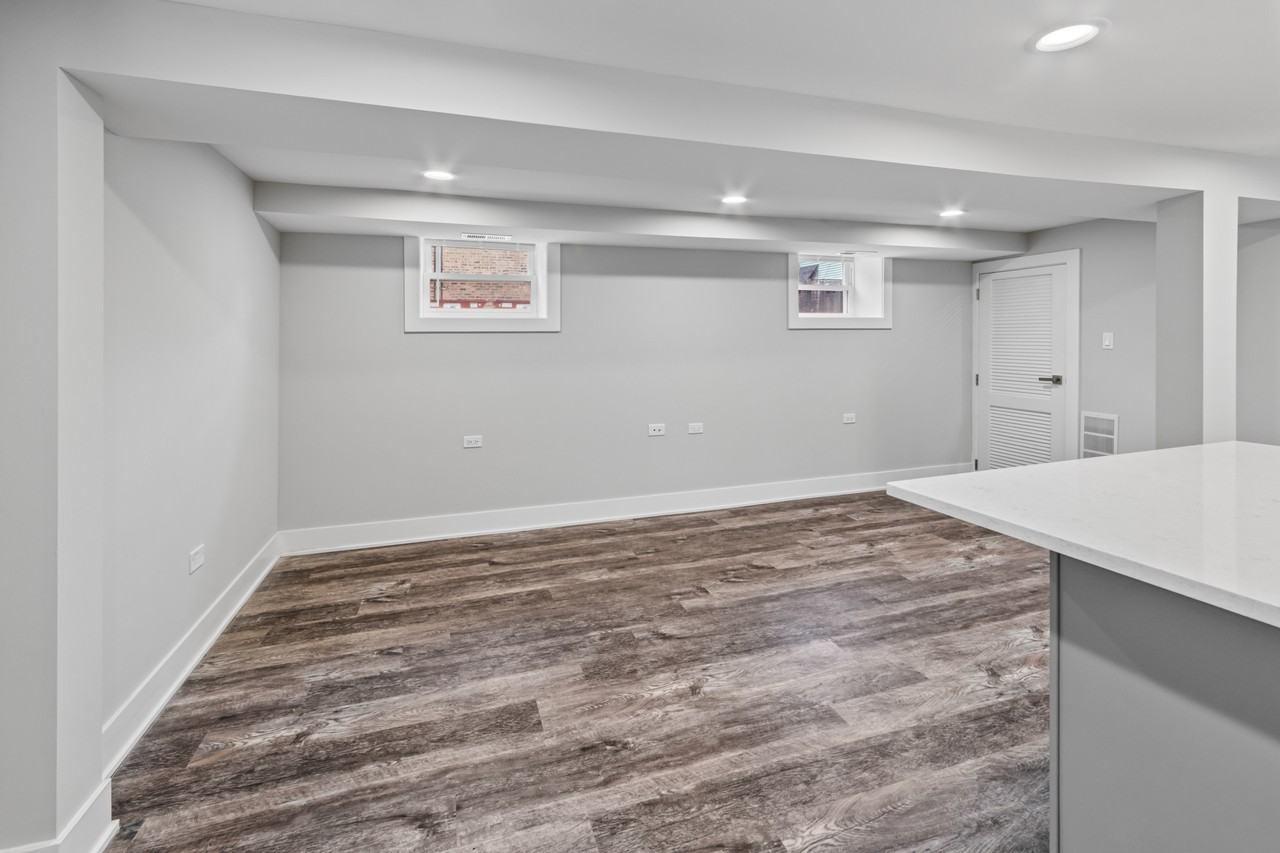 2144 W Shakespeare Ave #GDN - Photo 6 of 11