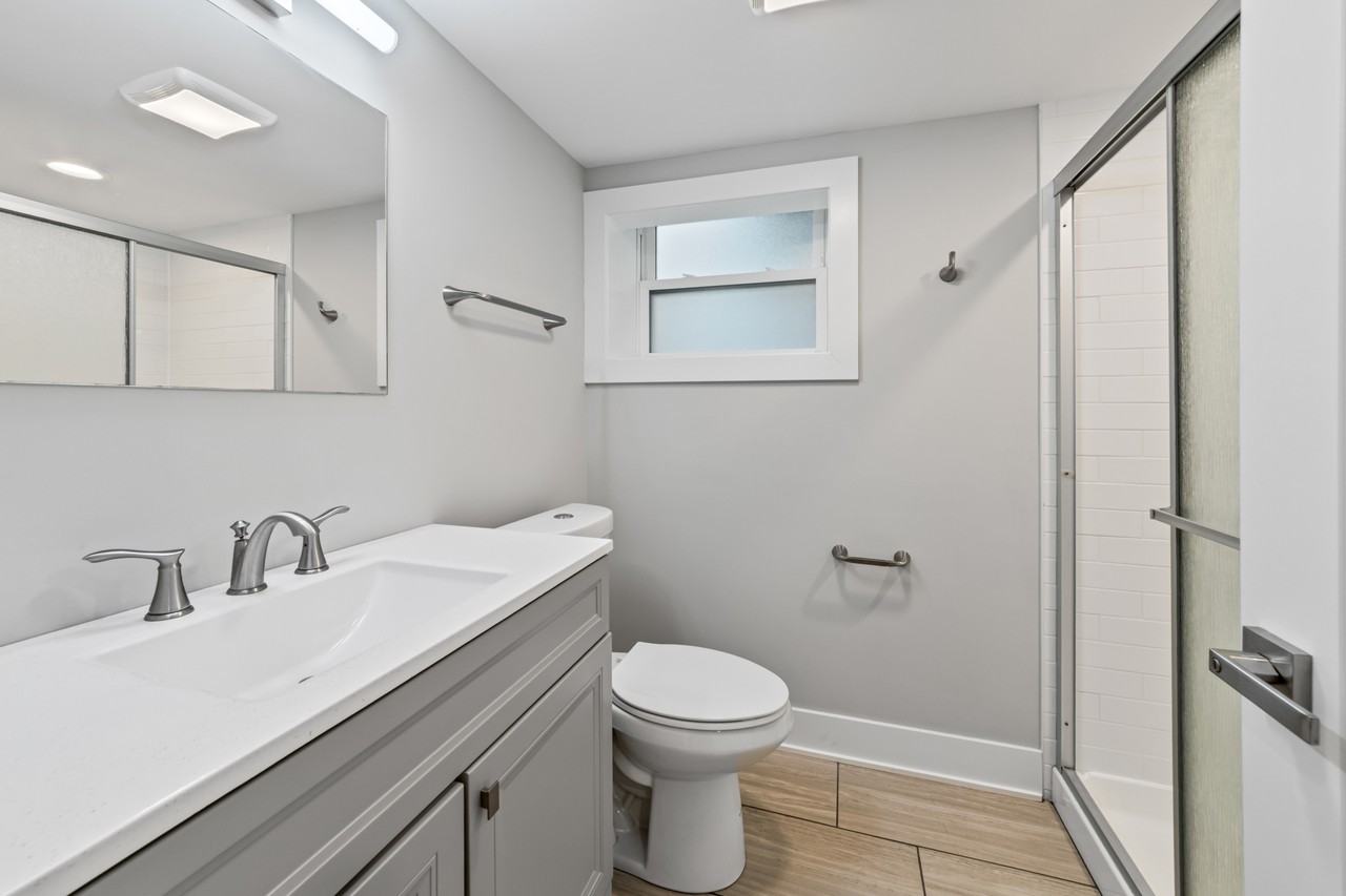 2144 W Shakespeare Ave #GDN - Photo 7 of 11