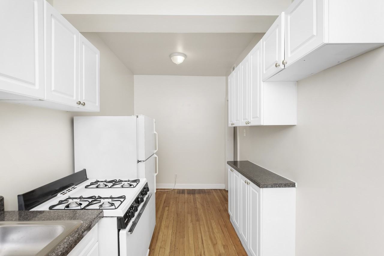 550 W Aldine Ave #556W2 - Photo 3 of 11