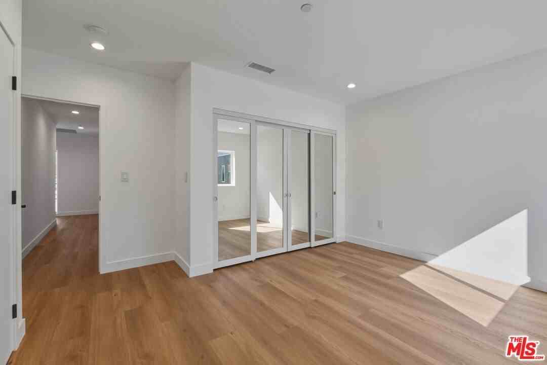 14165 Erwin St - Photo 7 of 18