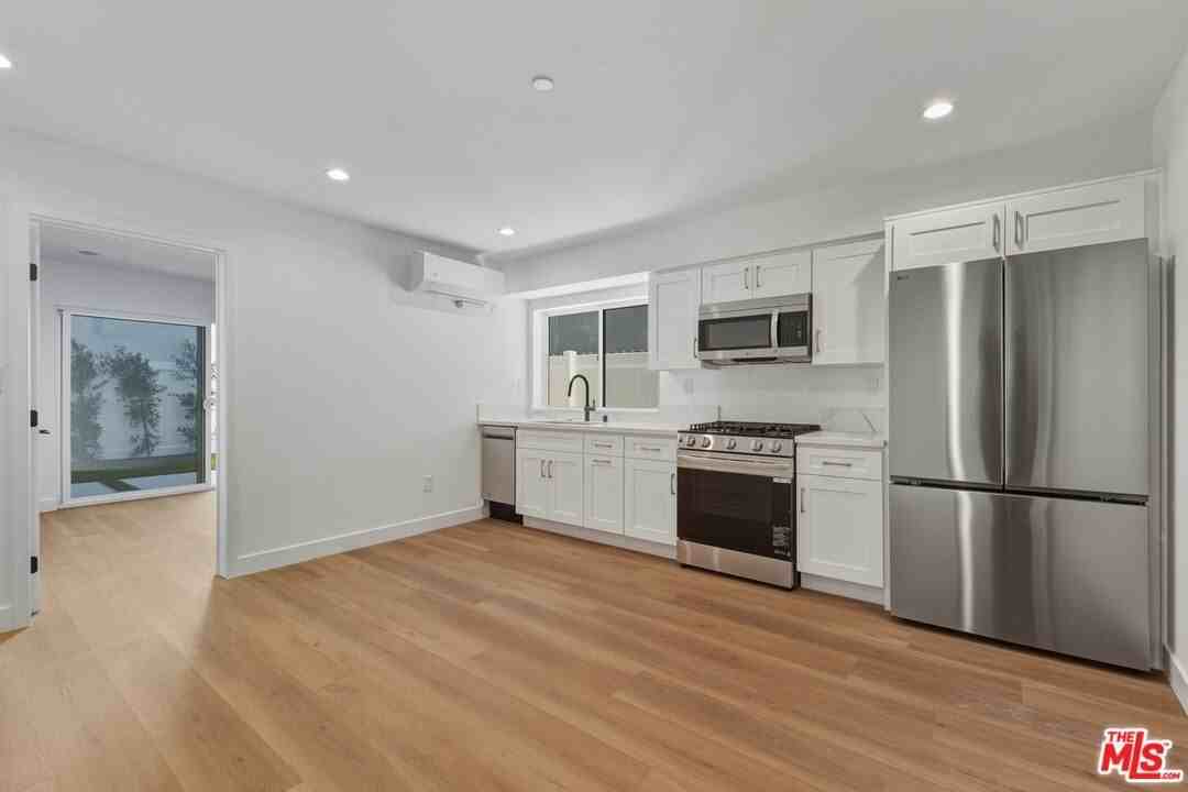 14165B Erwin St - Photo 3 of 14