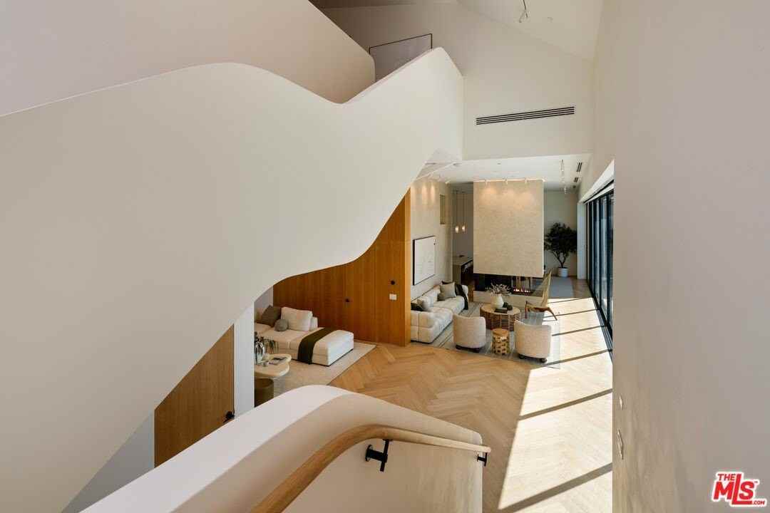 3699 Alta Mesa Dr - Photo 4 of 29