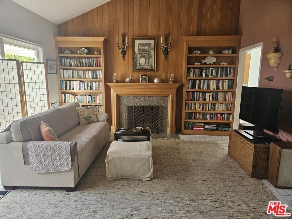 30838 Broad Beach Rd - Photo 7 of 21