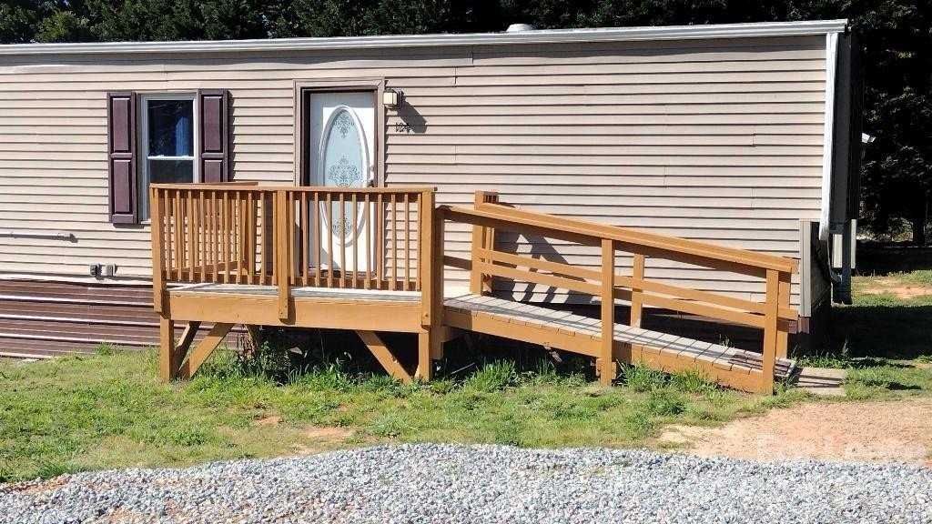 124 Cove View Dr - Photo 2 of 12