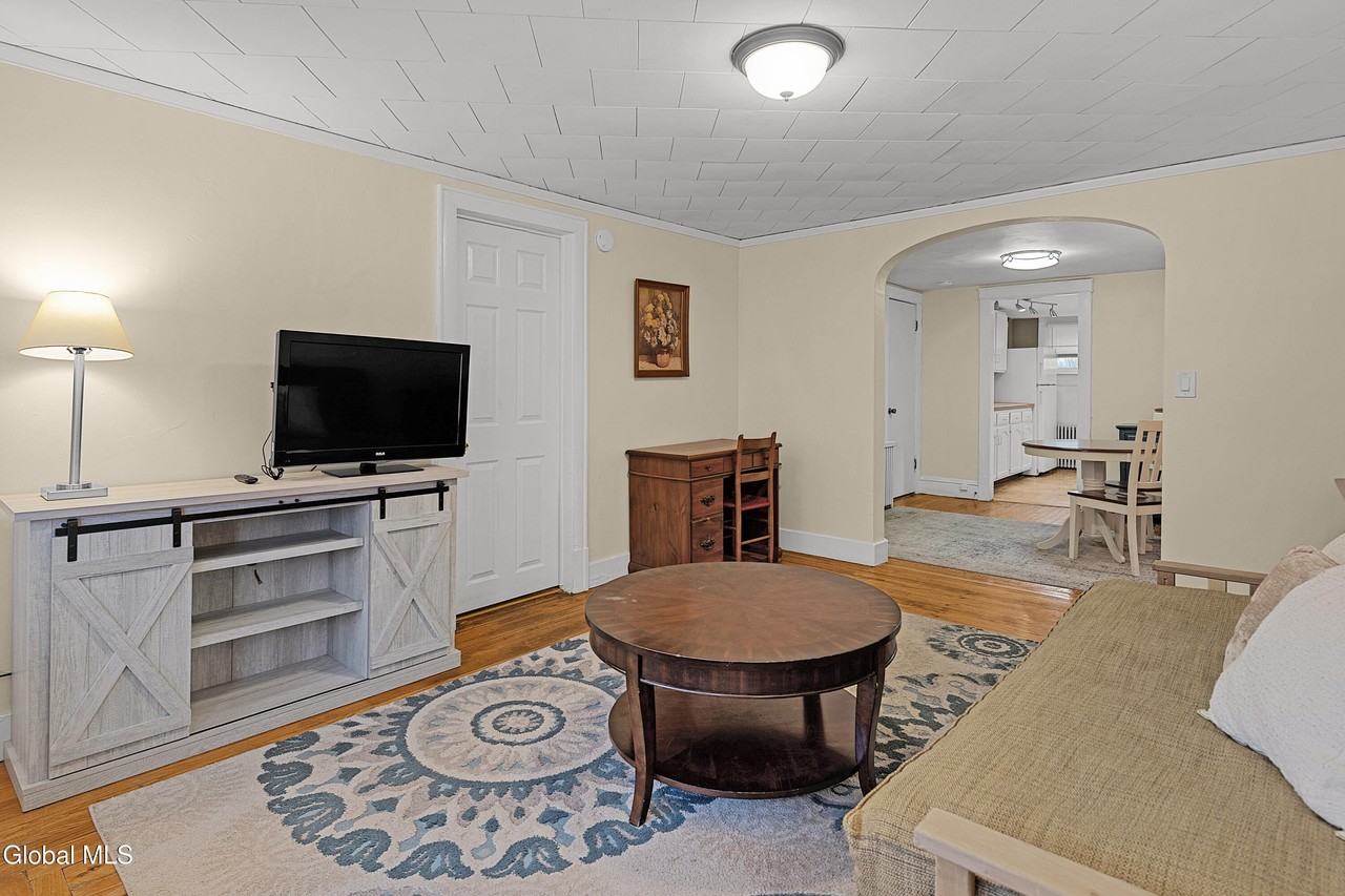 67 Hill St - Photo 6 of 15