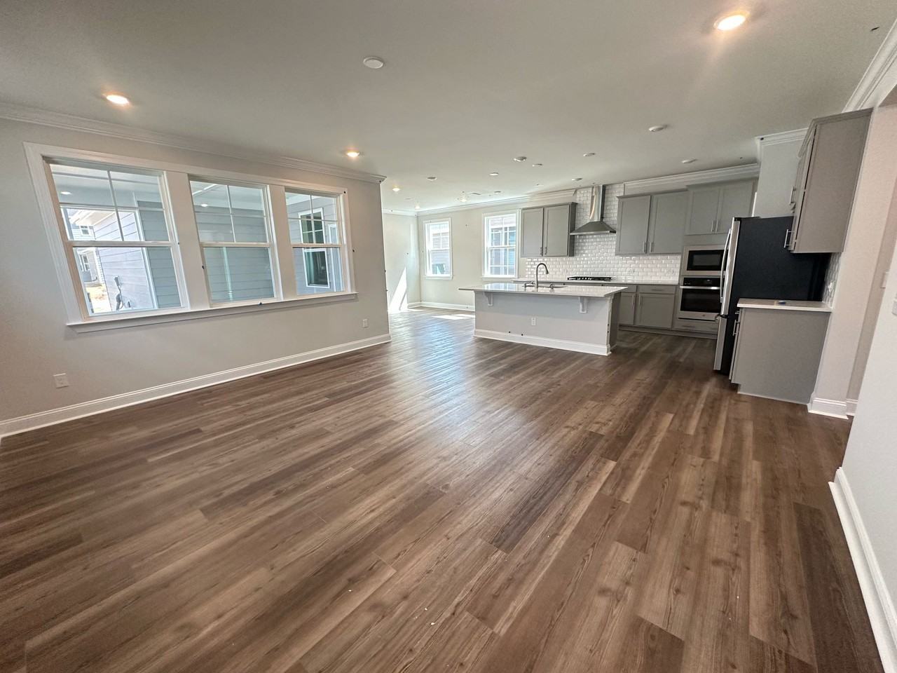 437 Cresting Wave Dr #1 - Photo 5 of 21