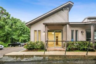 1011 N Causeway Blvd #2 - Photo 1 of 1