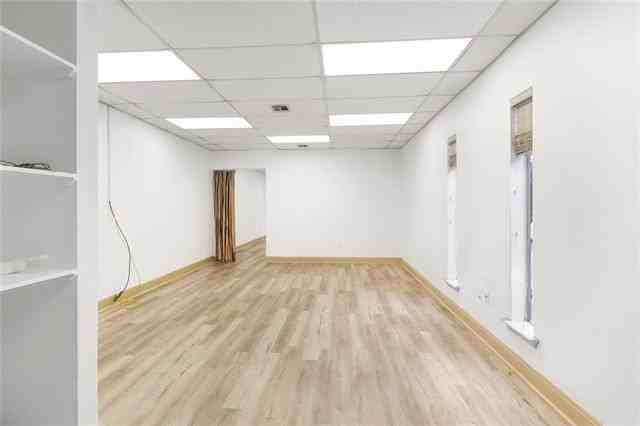 1011 N Causeway Blvd #2 - Photo 5 of 10