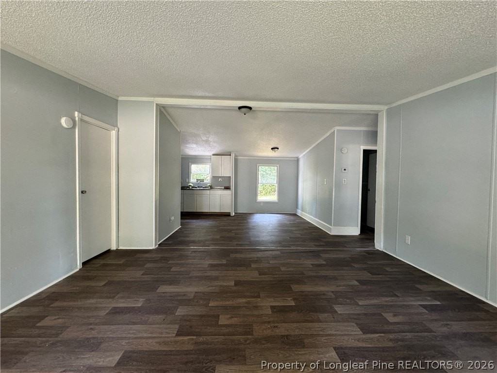 511 Inverary Dr - Photo 6 of 32