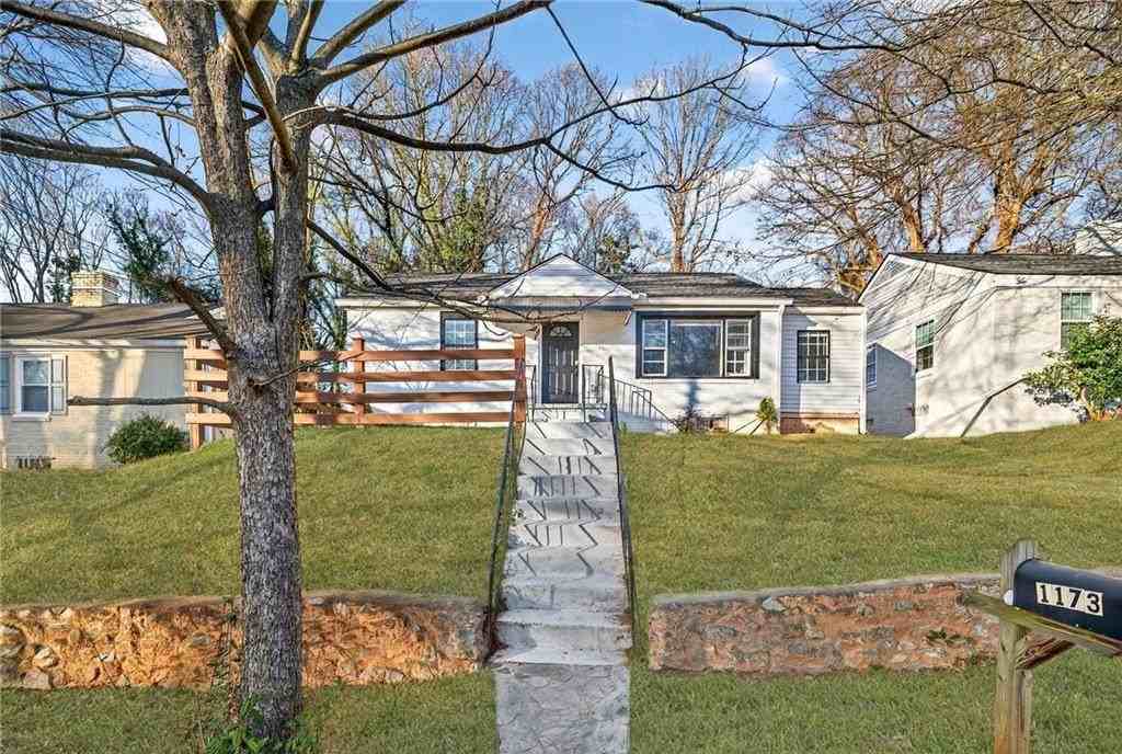 1173 Fenwood St Sw - Photo 2 of 28