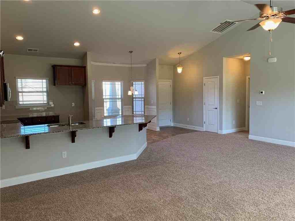 340 Angela Ln - Photo 6 of 19