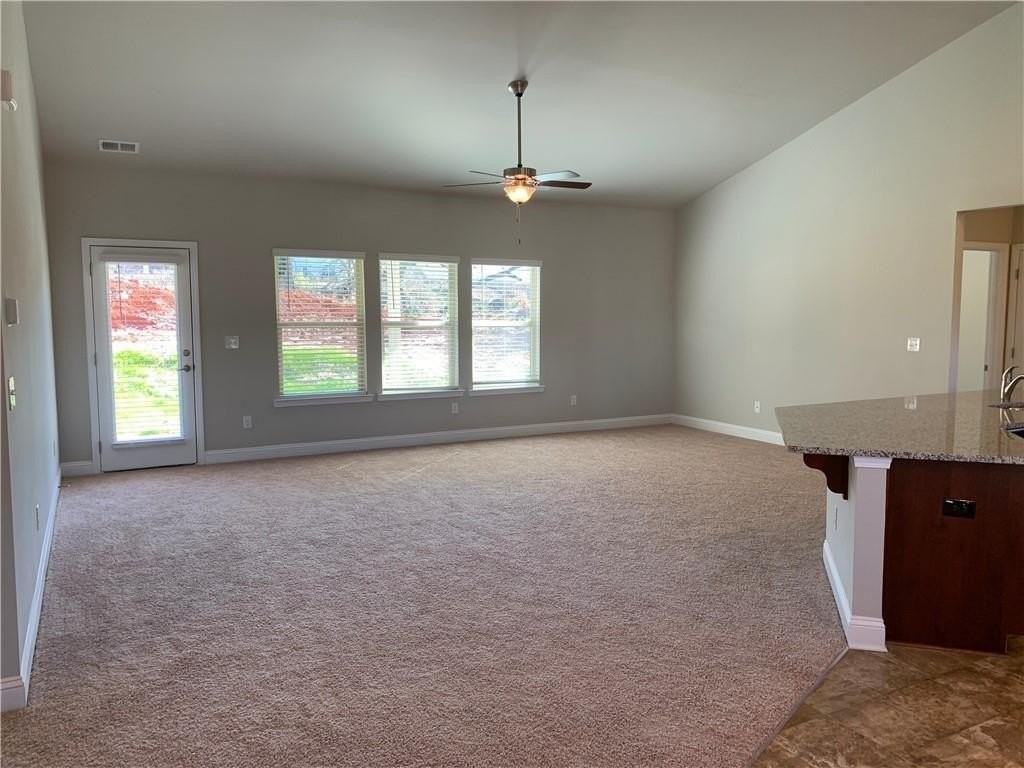 340 Angela Ln - Photo 7 of 19