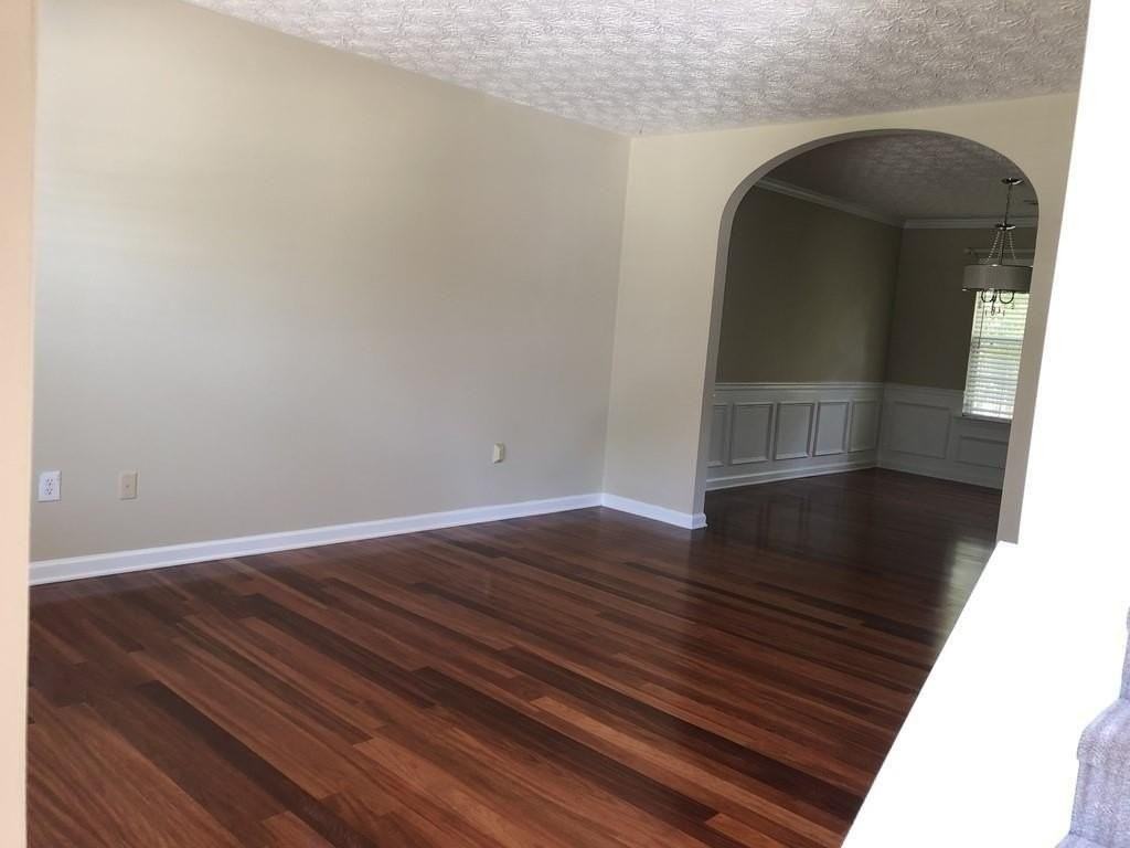 1351 Pinebreeze Ct - Photo 4 of 35