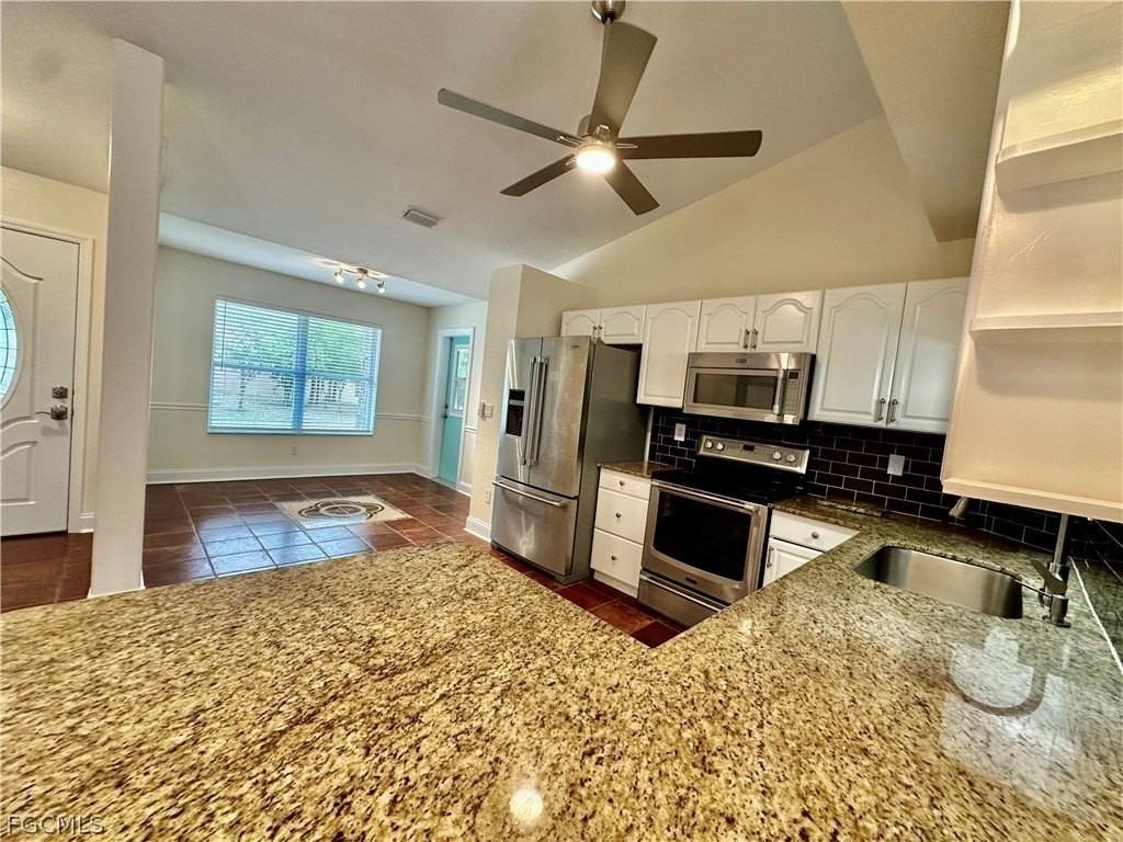 6840 Cadet Ave - Photo 4 of 21