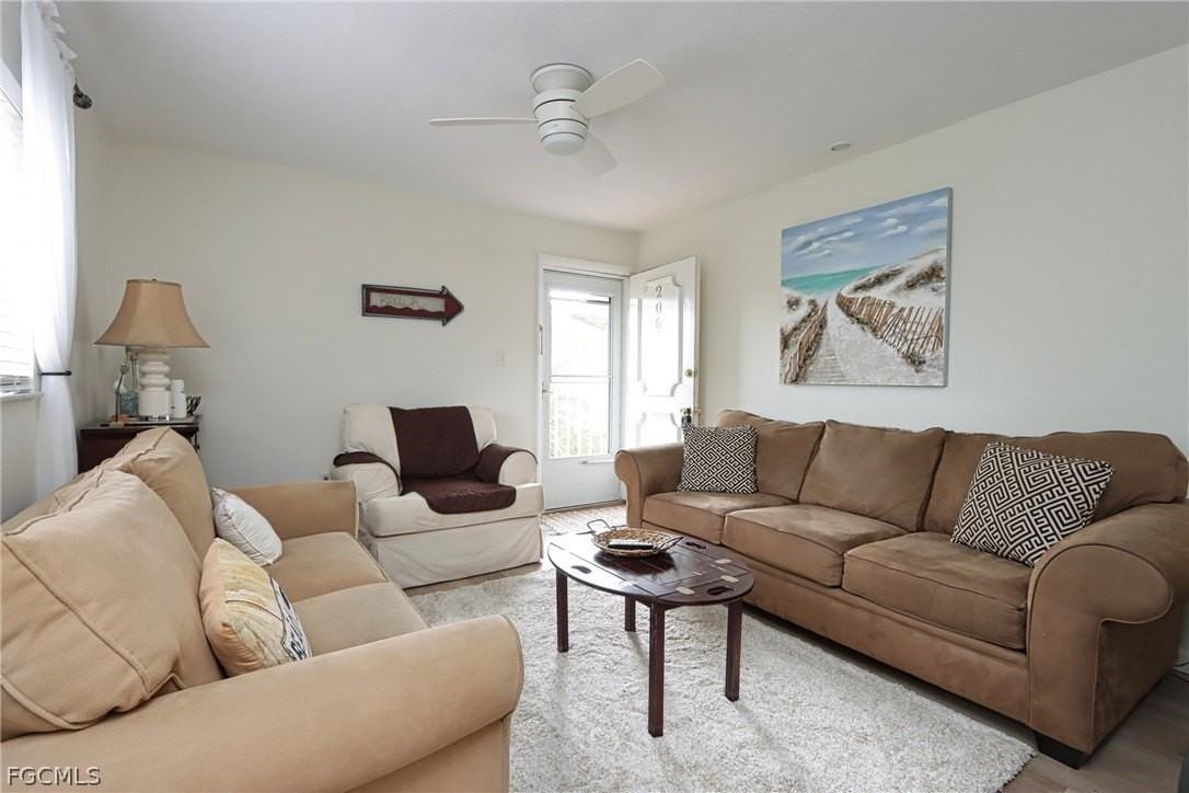 8109 Country Rd Unit 206 - Photo 5 of 13