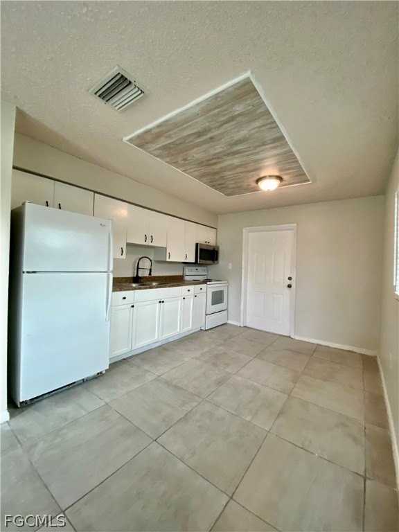 1534 Oak Dr - Photo 6 of 11